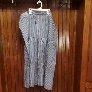 LANE BRYANT SIZE 26/28 Striped Blue and White Skirt